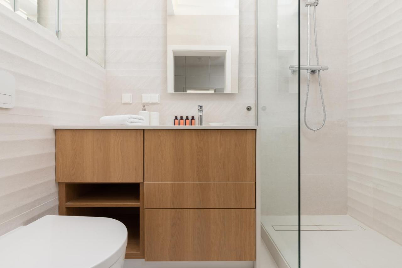 Mennica Residence - City Center Apartments By Noclegi Renters Warszawa Exteriör bild