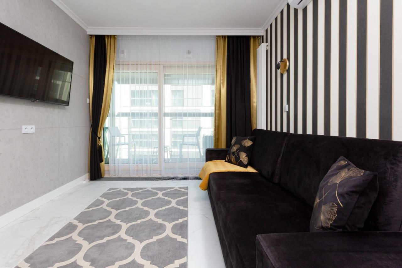 Mennica Residence - City Center Apartments By Noclegi Renters Warszawa Exteriör bild